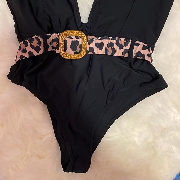 SHEIN - Picture 2 of 2